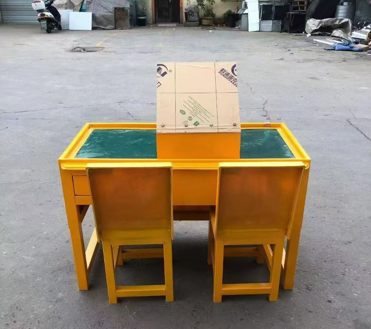 鄄城防静电导通桌井下煤矿火工品发放桌:危险品流转的安全守护者